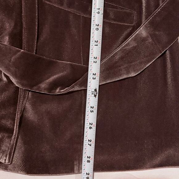 Velvet Belted Blazer Jacket Shawl Collar Plush Beautiful by Lawrence Zarian M - Picture 13 of 13